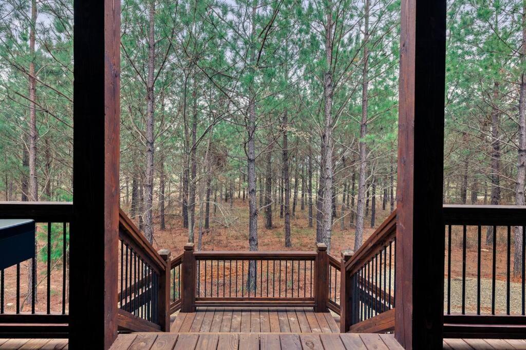 Lone Pine Lodge. Brand New! 2 Bedroom Luxury Cabin. بروكن بو المظهر الخارجي الصورة